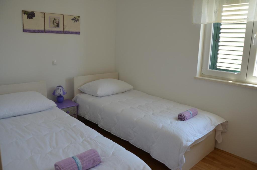 Villa Fortudor Milna  Rom bilde